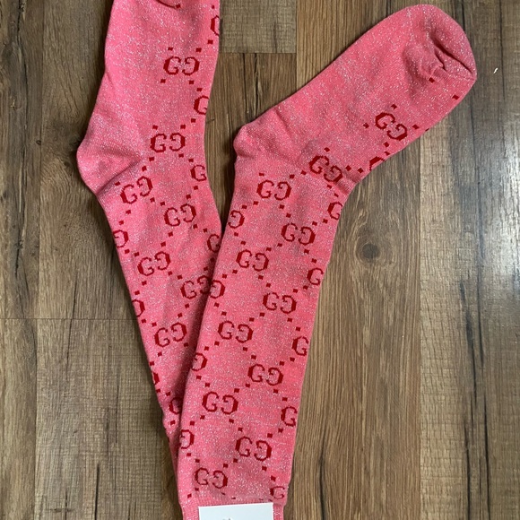 Gucci Chic Pink Patterned Socks COMES WITH BOX - Picture 3 of 8